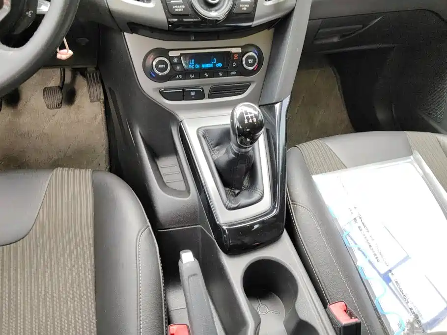 Photo 16 - Ford Focus
