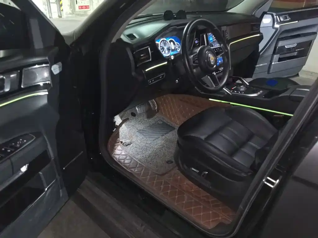 Zotye T800 2019 2018 2.0T Auto Premium Smart Connect 7-seater
