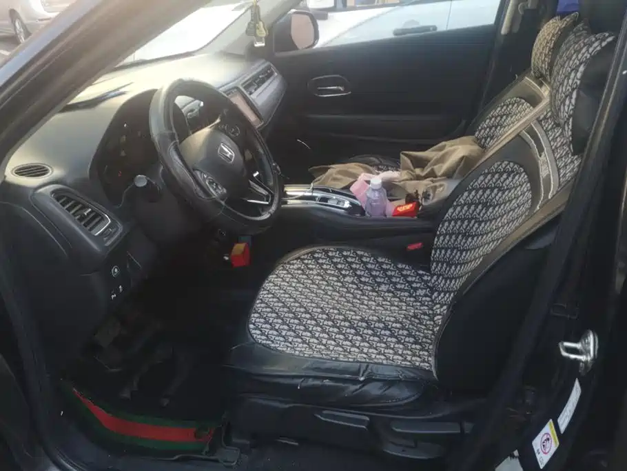 Photo 9 - Honda Vezel