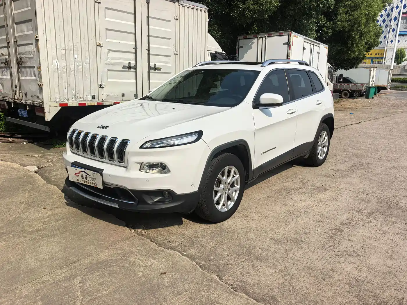 Jeep Cherokee 2016 — пригон из Китая