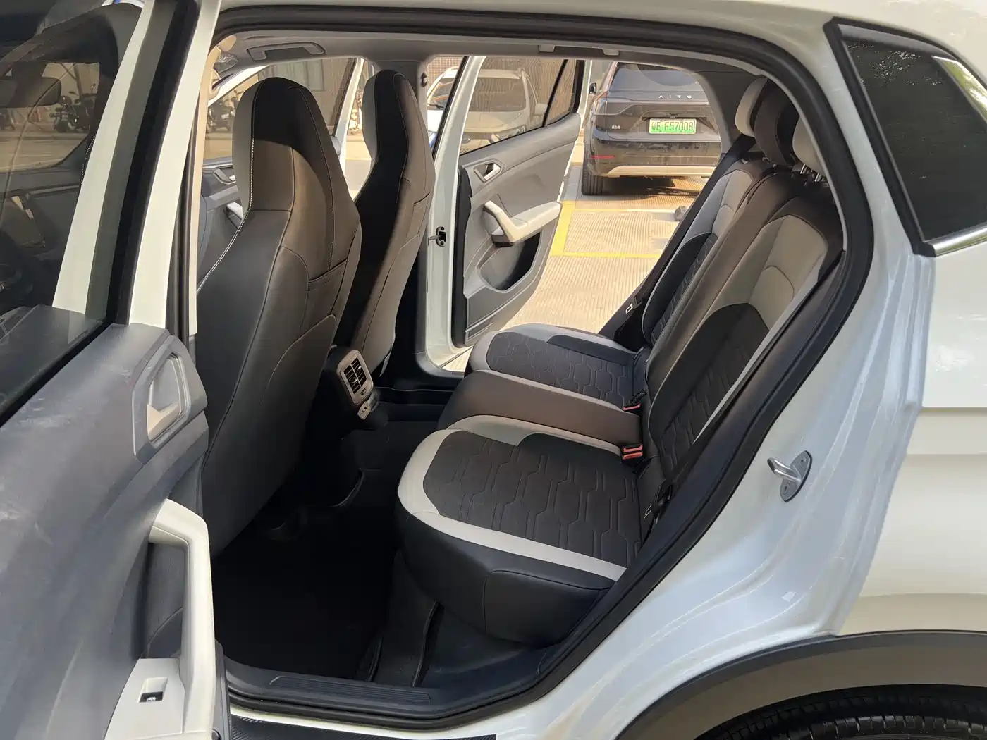 Volkswagen Tharu 2026 New Sharp 300TSI Aspiration Edition фото 8