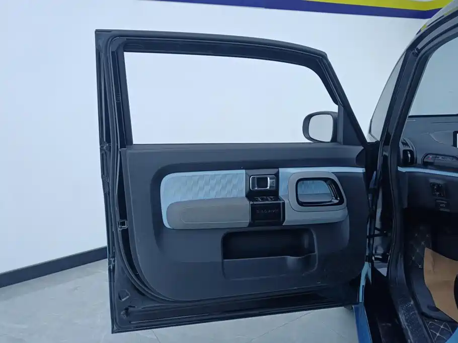 Baojun E300 2021 2020 Plus Stellar Smart Fun Edition