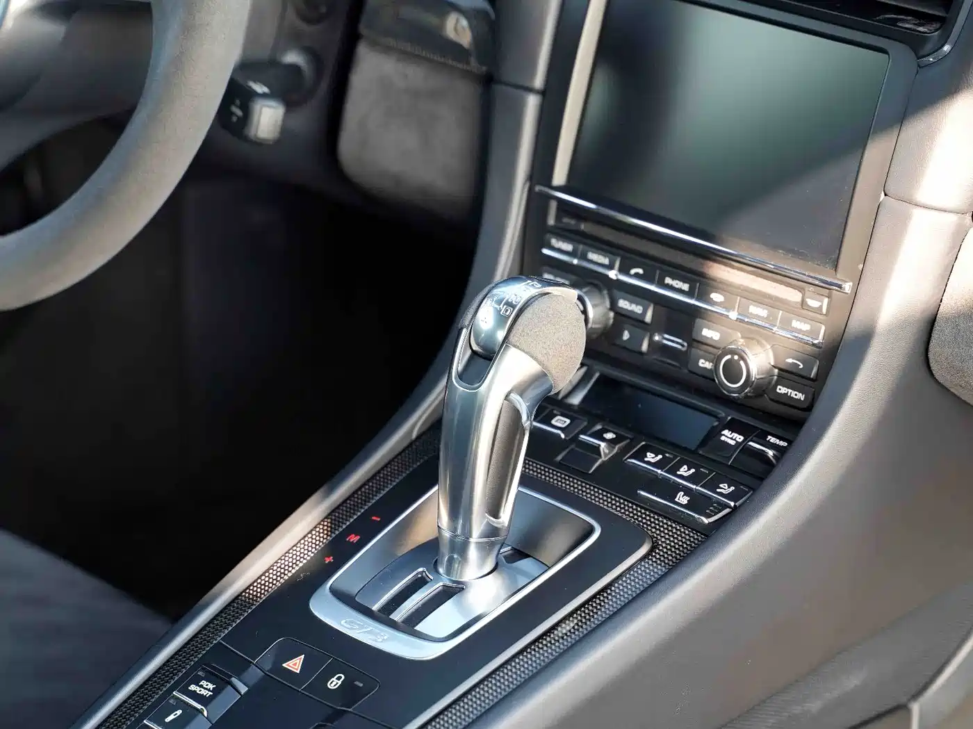 Porsche 911 2013 GT3 3.8L фото 15