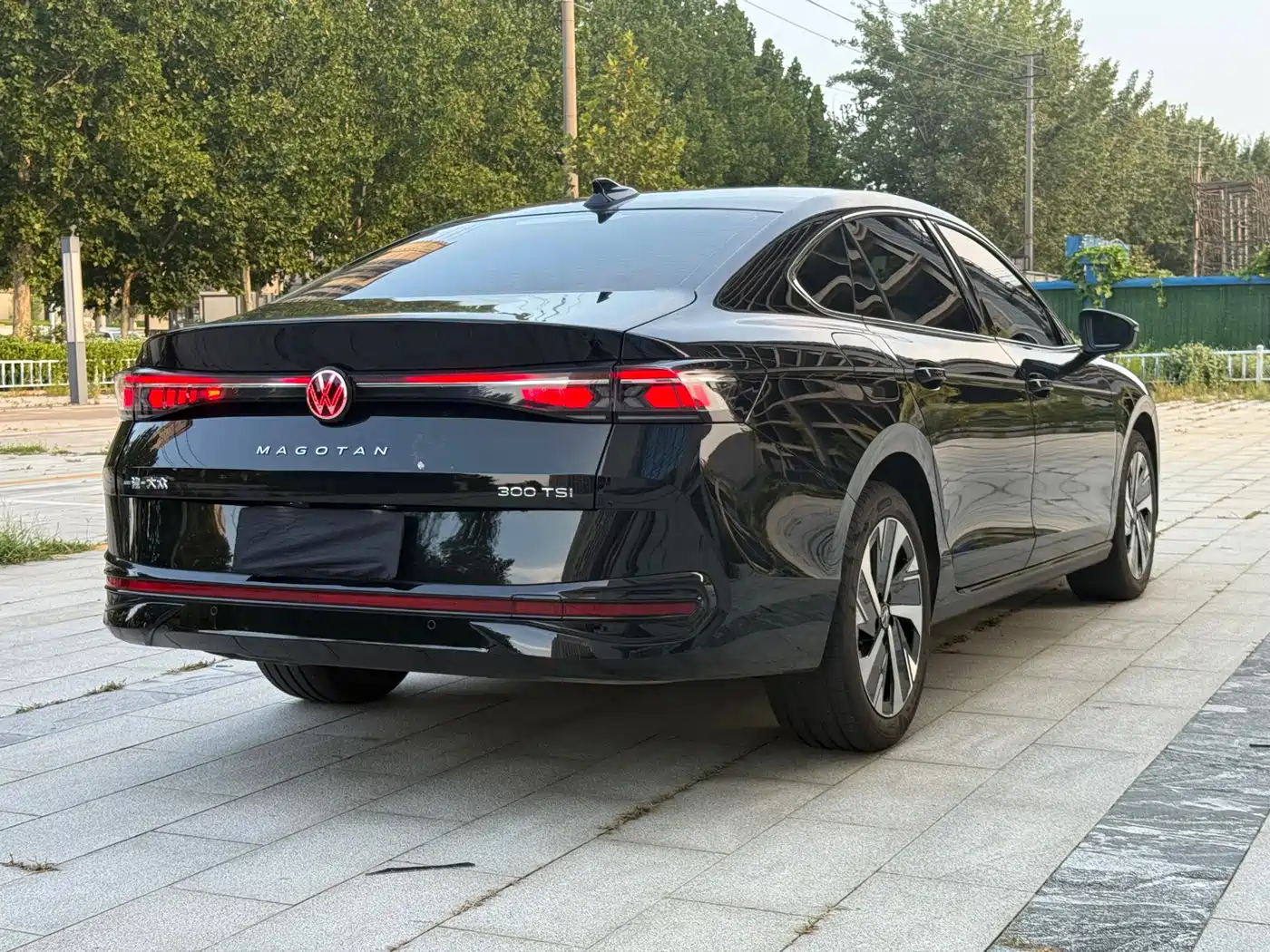 Фото 15 - Volkswagen Magotan