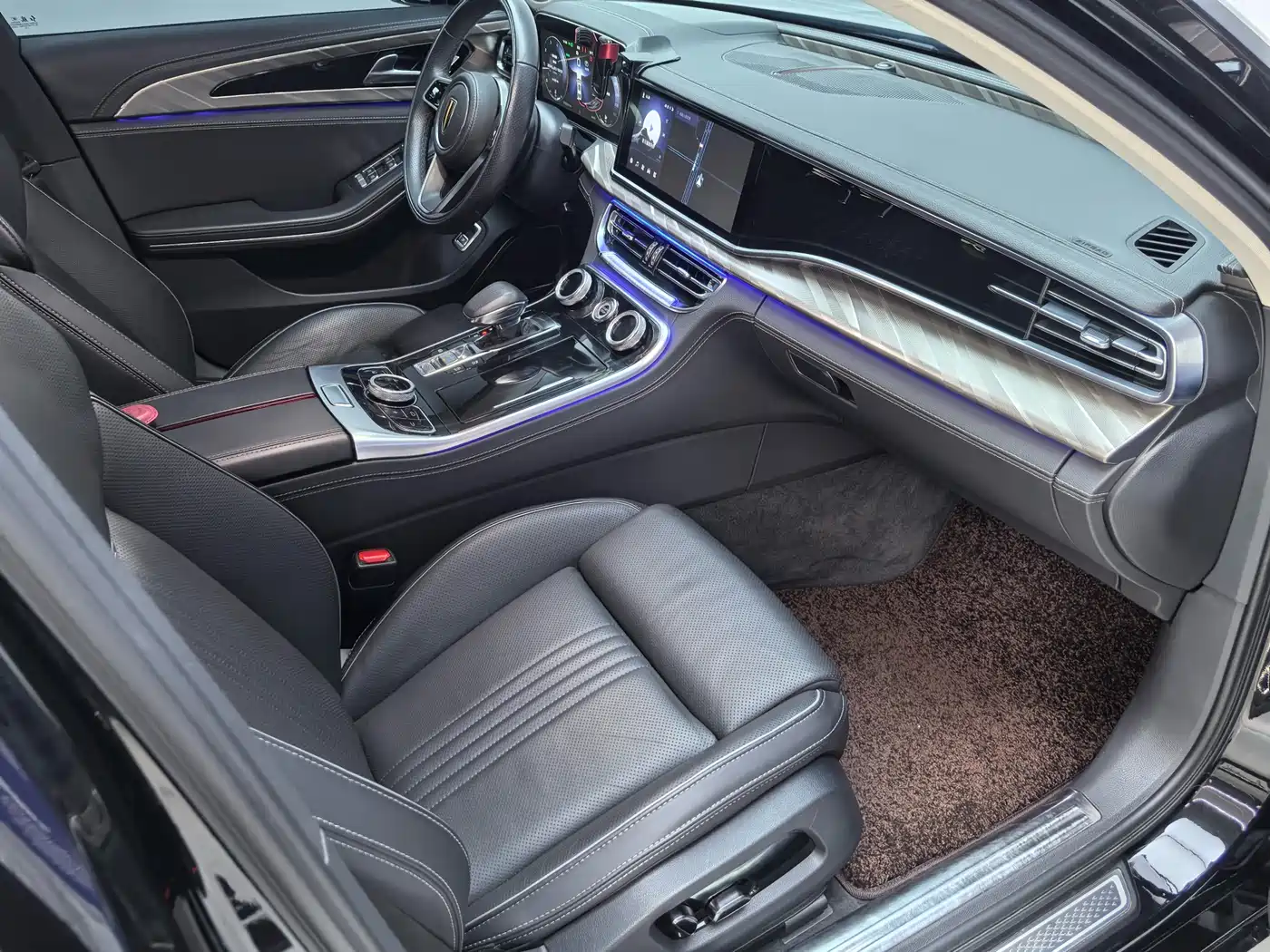 Hongqi H9 2020 2.0T Smart Connection Qi Xiang Edition фото 8