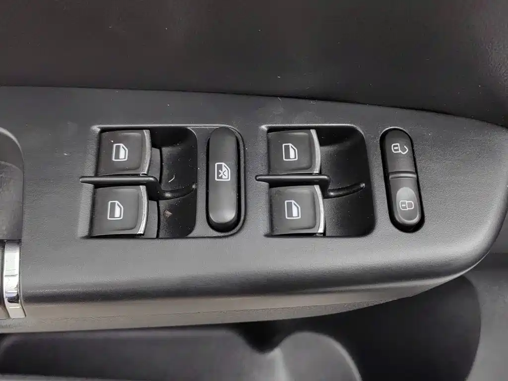 Volkswagen Bora 2013 2013 1.6L Automatic Comfort Model