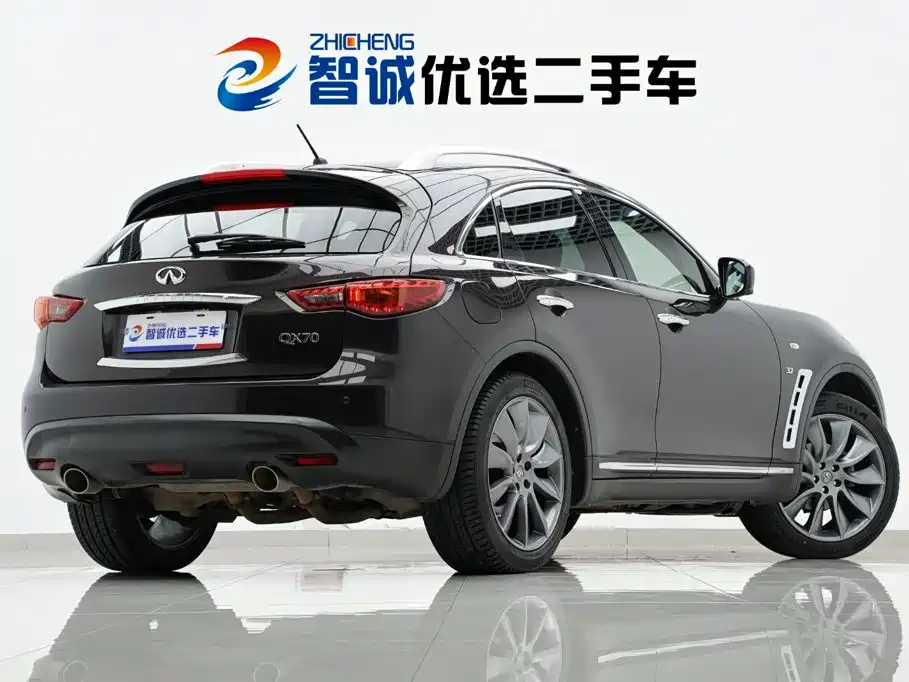 Infiniti QX70 2015 2013 3.7L Superior