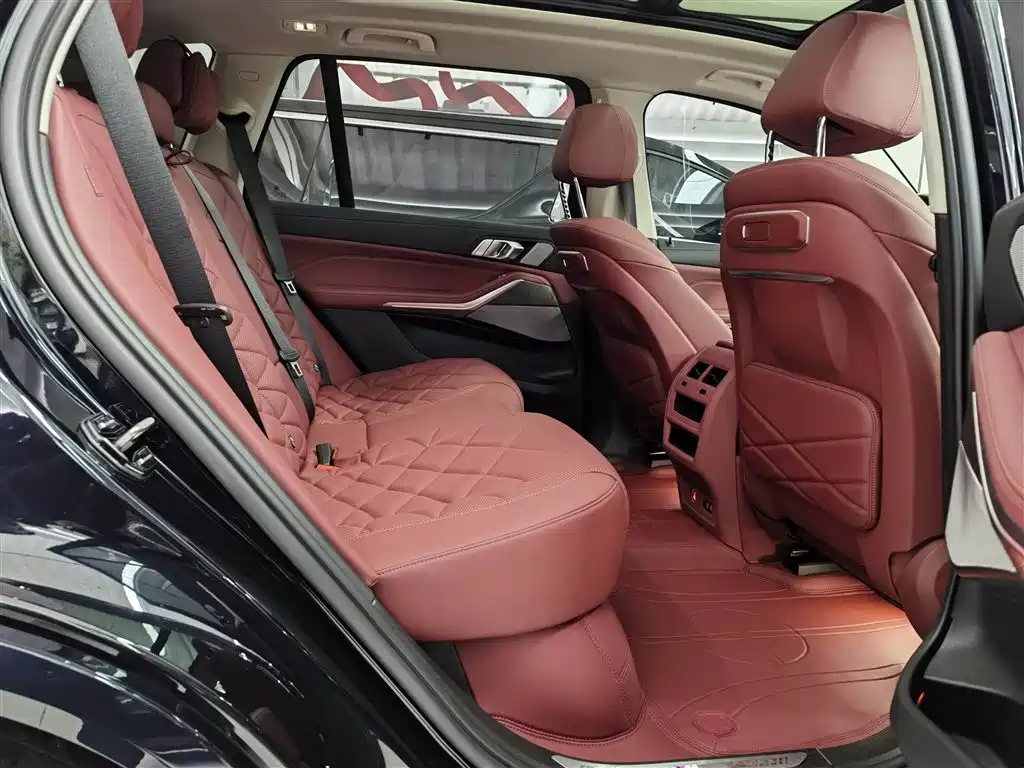 BMW X5 2023 xDrive 30Li Premium M Sport Package фото 19