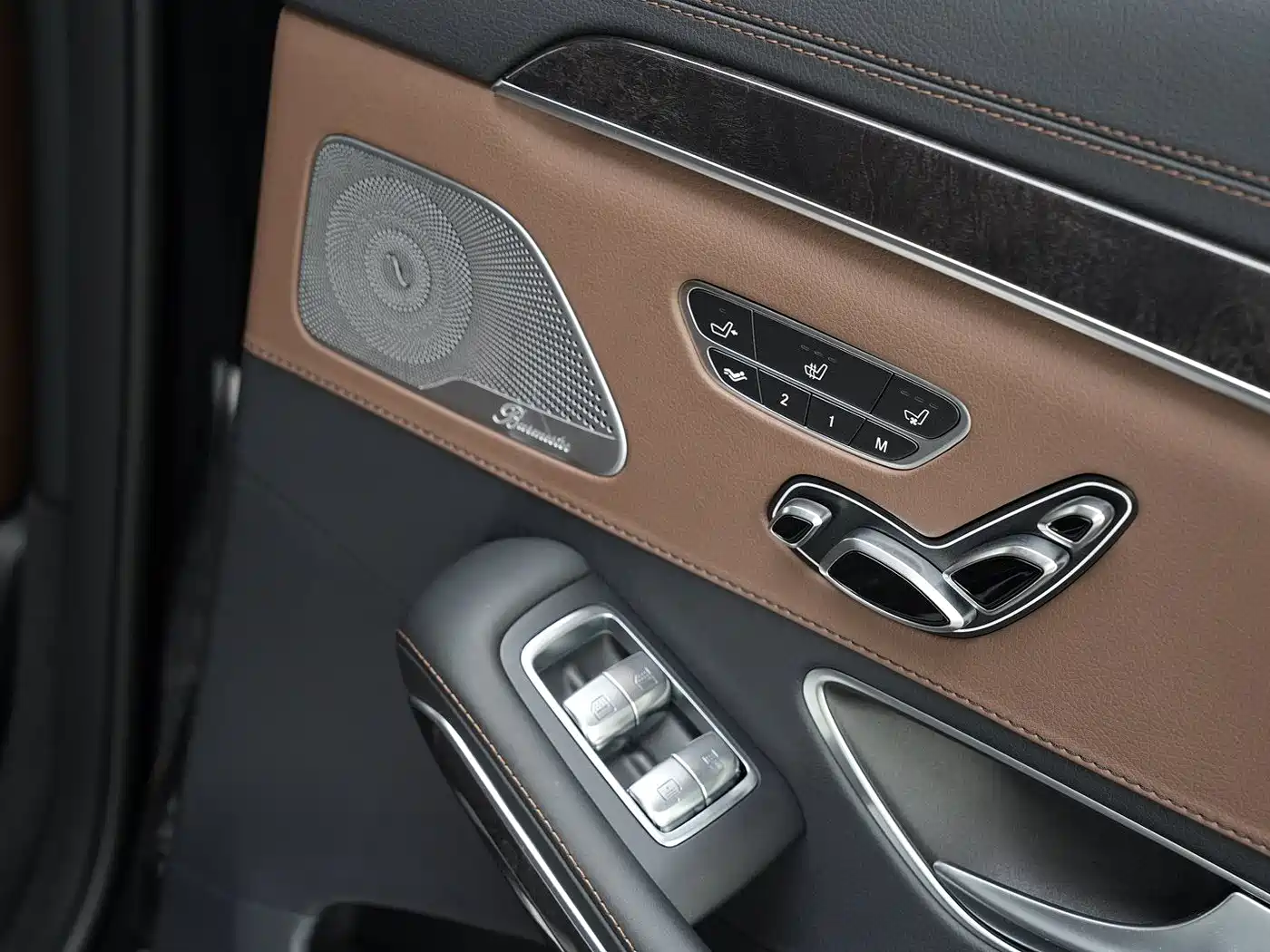 Фото 21 - Mercedes-Benz S-Class