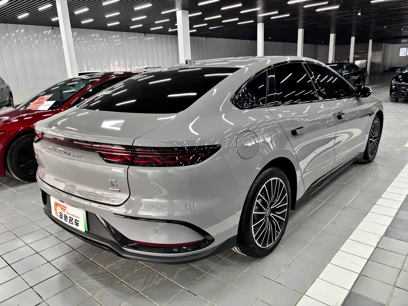 BYD Han 2025 DM-i 125KM LiDAR Smart Driving фото 16