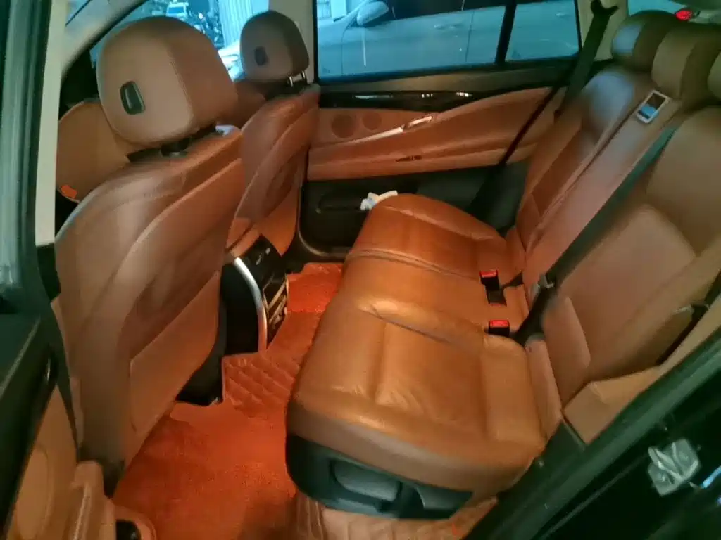 BMW 5 Series GT 2016 2015 528i Leading