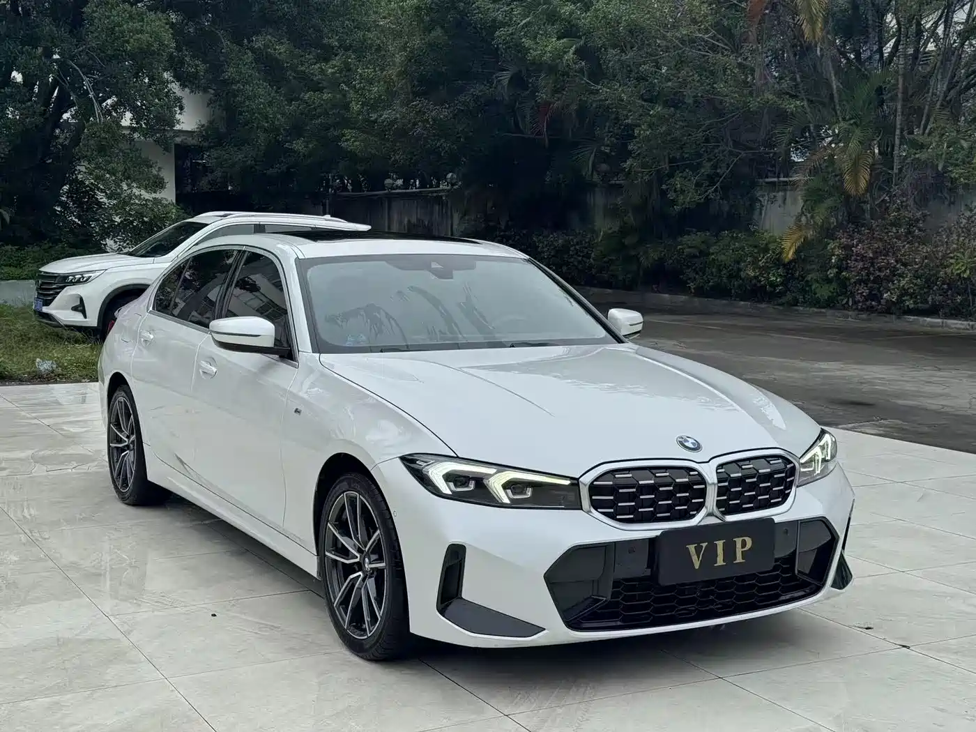 BMW 3 Series 2024 325i M Sport Shadowline Package фото 3
