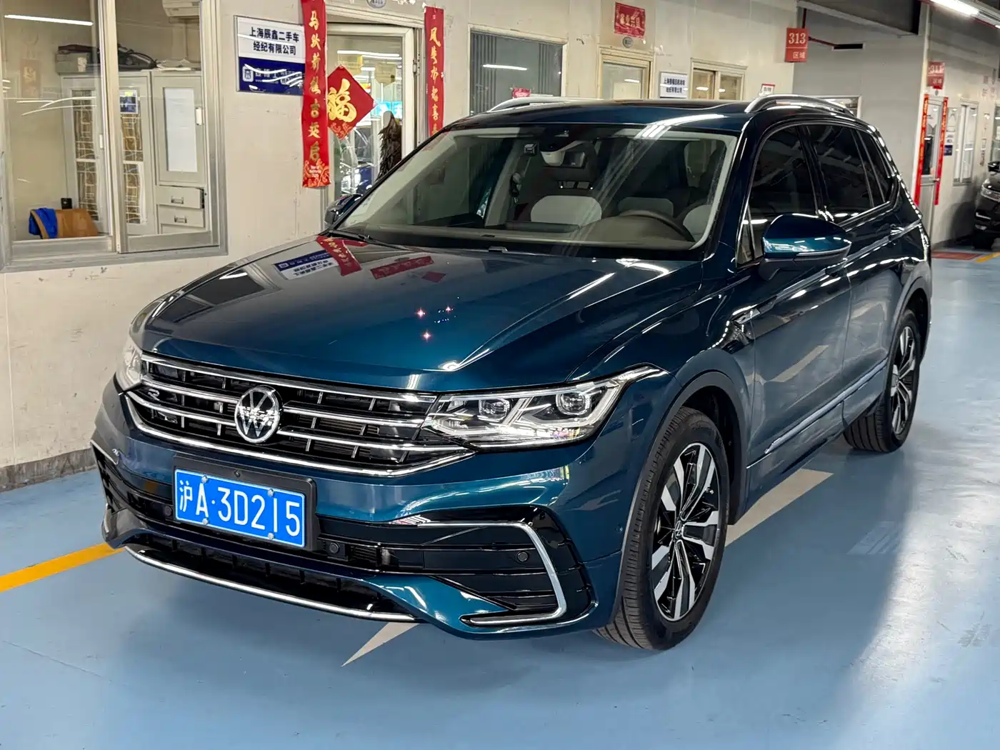 Volkswagen Tiguan L 2022 380TSI Automatic 4WD R-Line Flagship 7-Seater