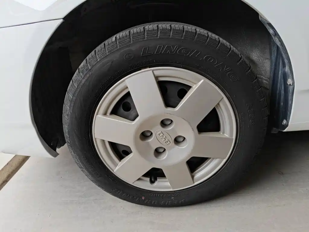 Фото 25 - BYD F3