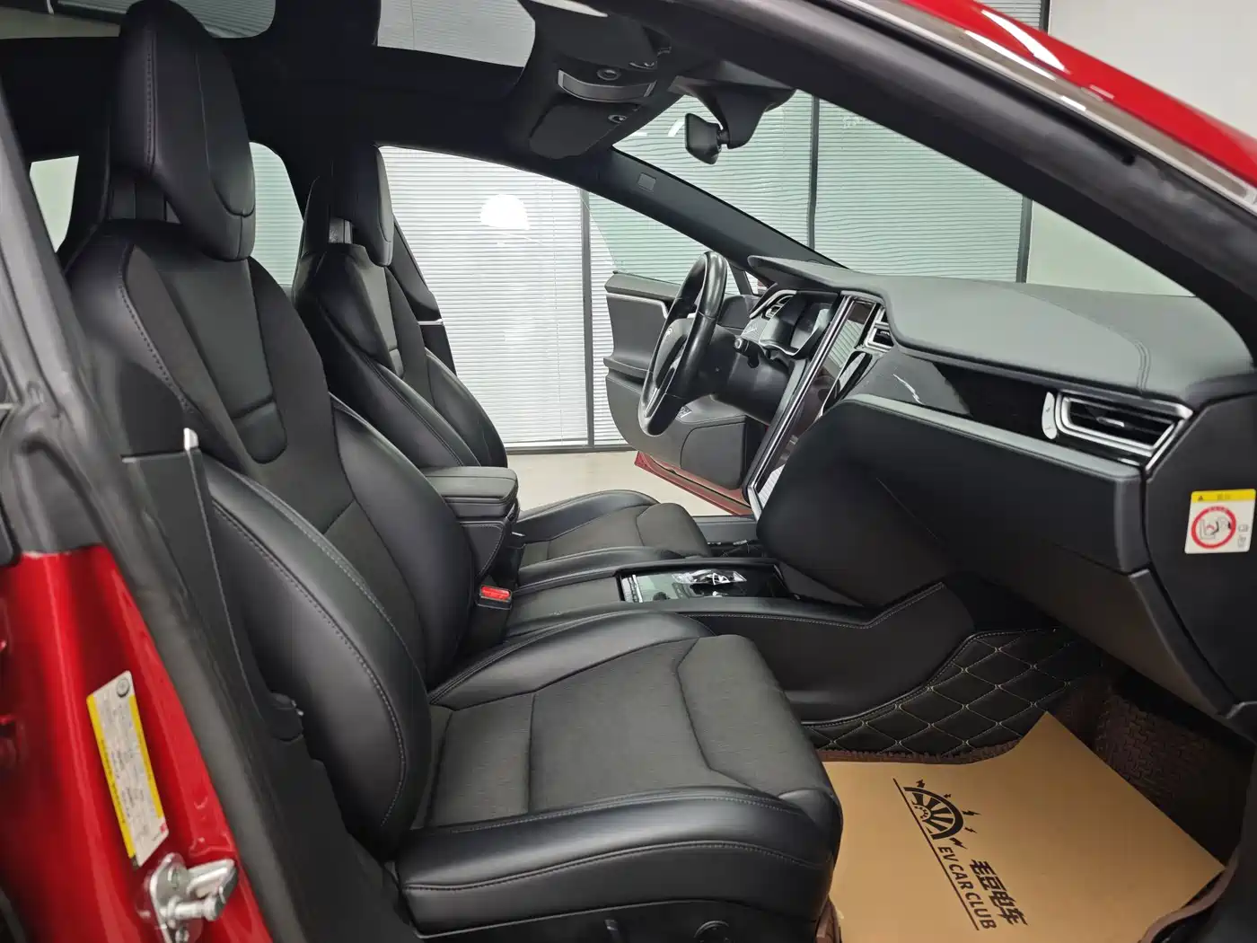 Фото 42 - Tesla Model S