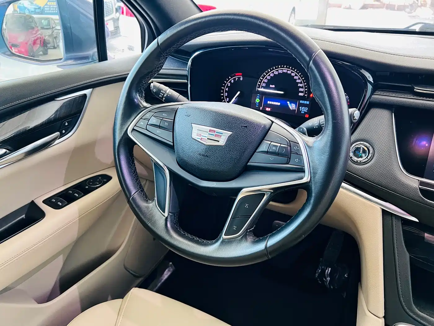 Cadillac XT5 2017 2016 25T Technology Model