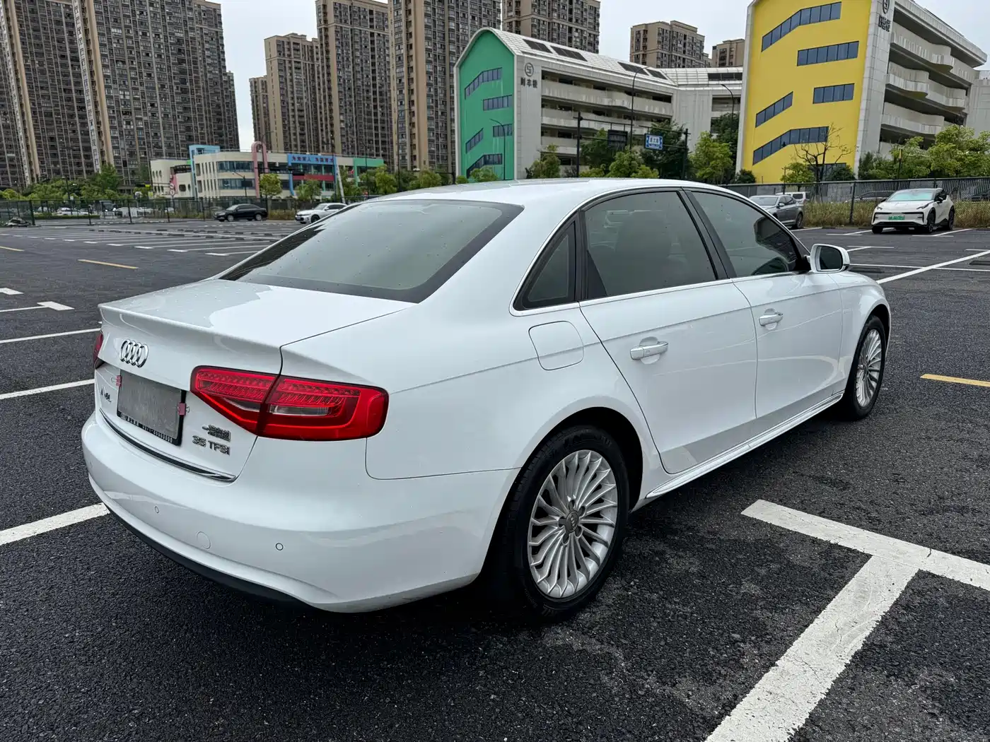 Audi A4L 2016 35 TFSI Automatic Standard фото 6