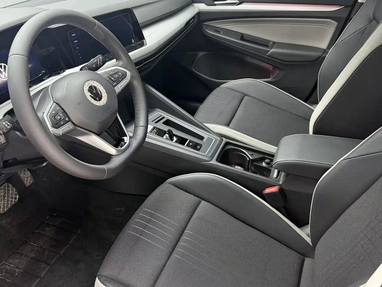 Volkswagen Golf 2021 280TSI DSG Pro фото 16