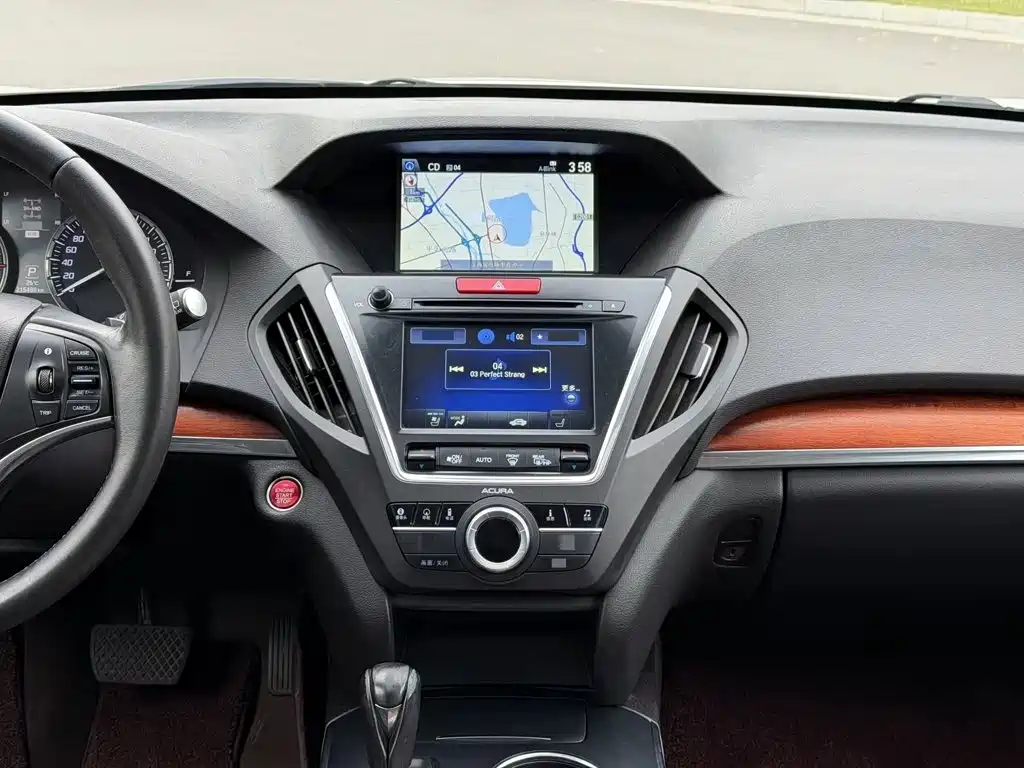 Photo 16 - Acura MDX