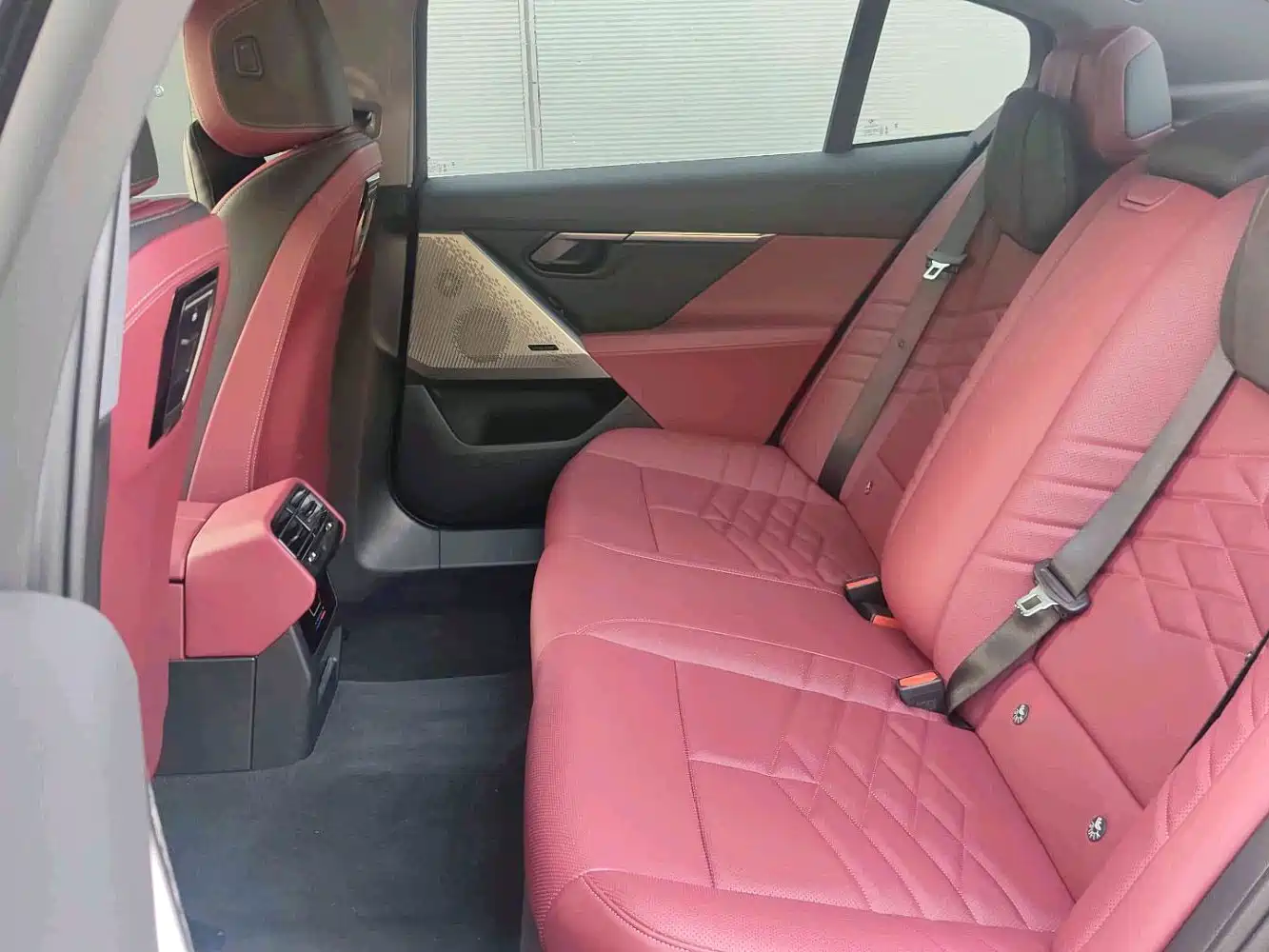 BMW i5 2025 2024 eDrive 35L Premium Luxury Package