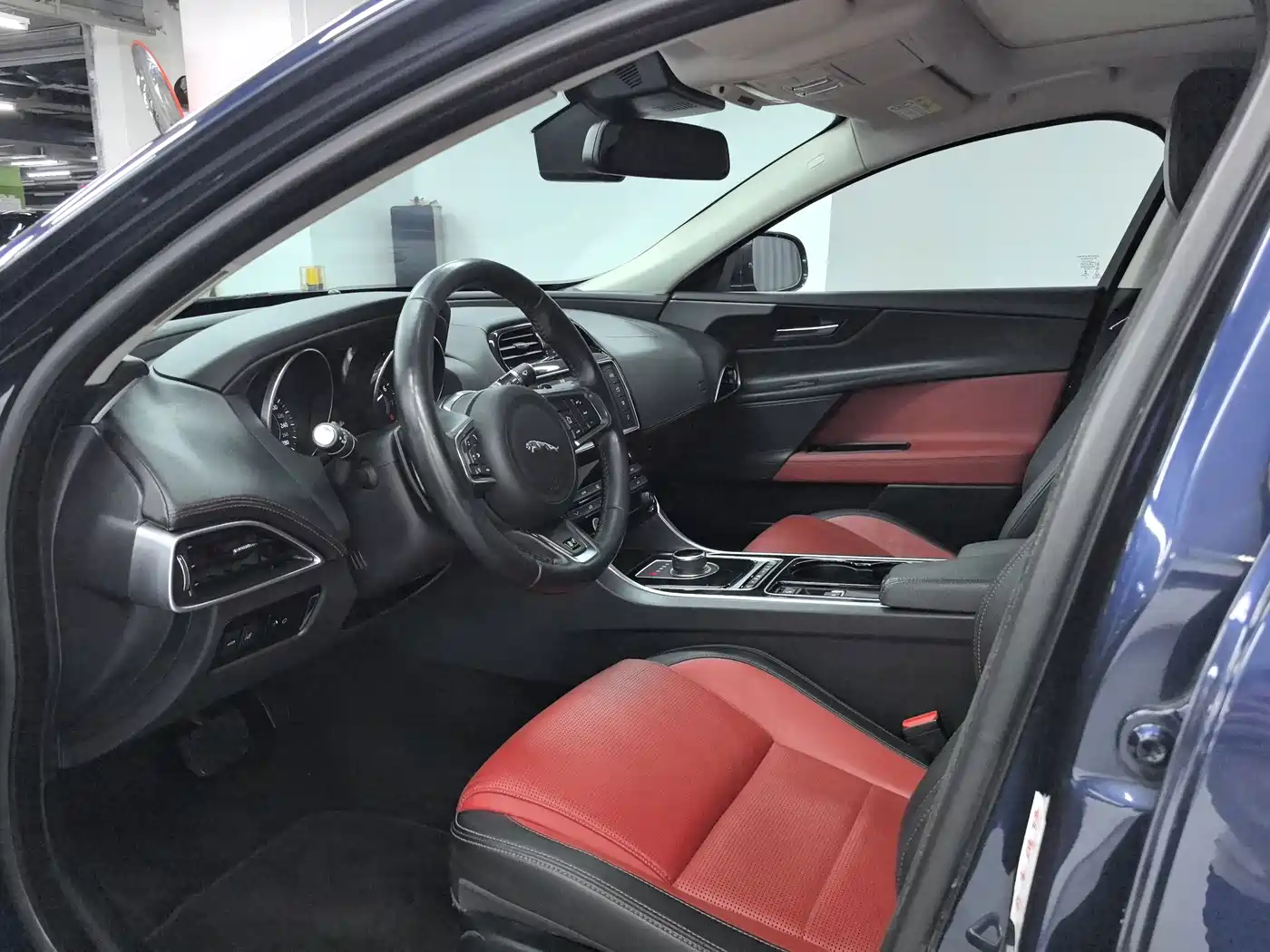 Jaguar XE 2016 2015 2.0T 200PS R-Sport