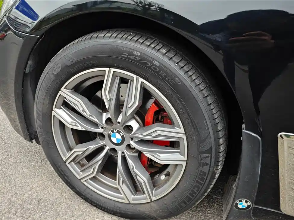 BMW 7 Series 2009 Model 740Li Leading Edition фото 6