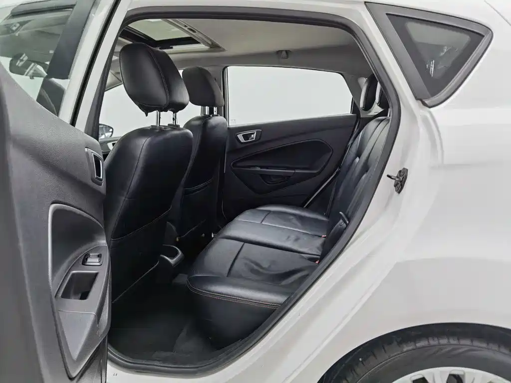 Ford Fiesta 2015 2013 Hatchback 1.5L Automatic Sport