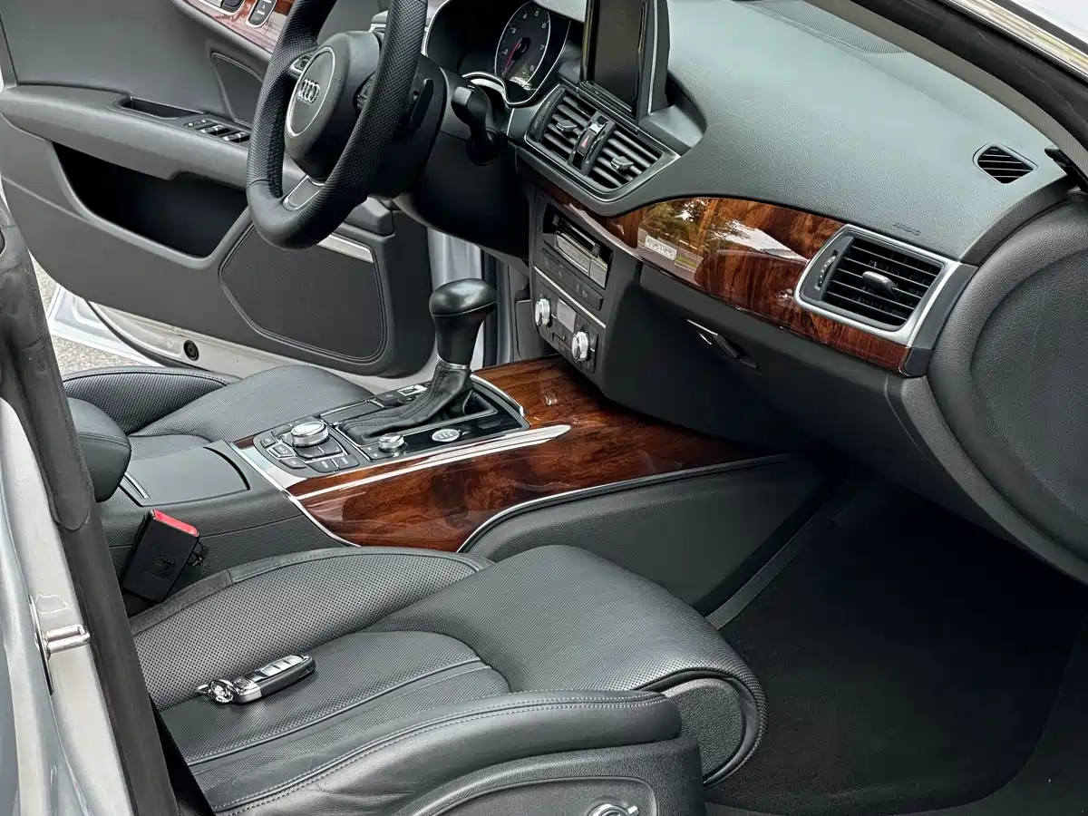 Audi A7 2012 2012 3.0TFSI quattro Luxury Model