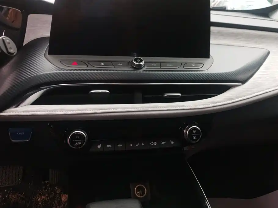 Buick Velite 6 2019 Connected Smart Edition фото 13