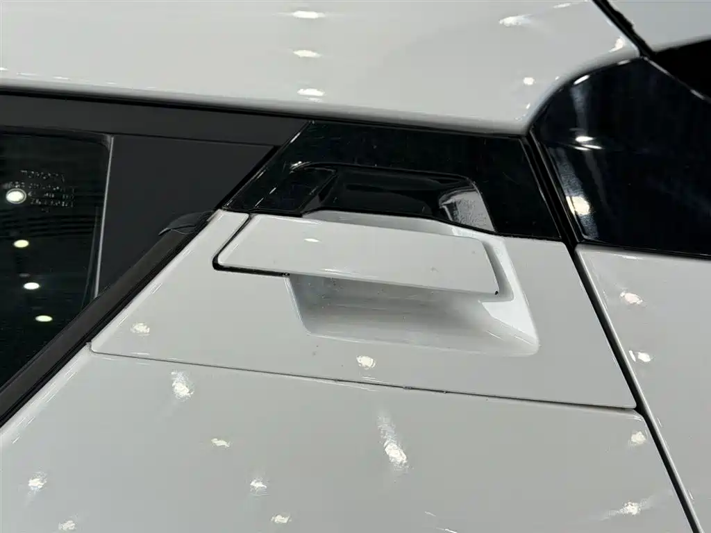 Toyota C-HR 2021 2.0L Comfort Edition фото 18