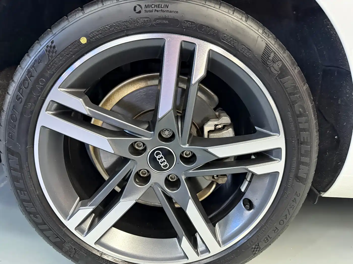 Audi A4L 2022 40 TFSI Luxury Dynamic фото 12