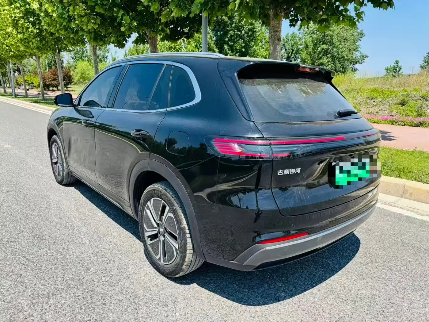 Geely Galaxy Galaxy Starship 7 EM-i 2025 120km Navigation Edition фото 10