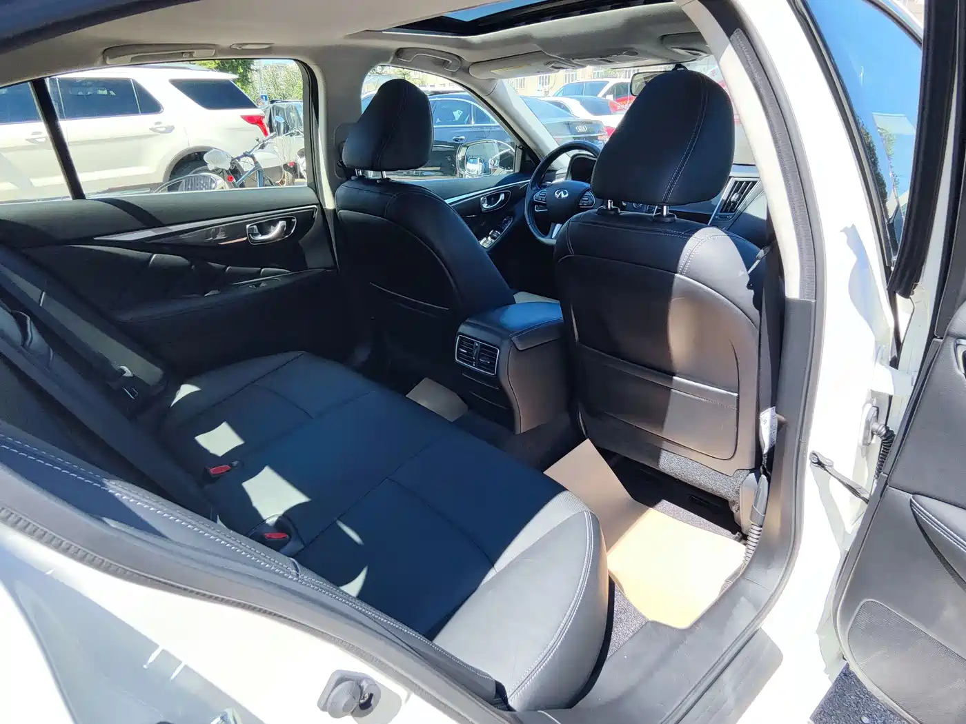Infiniti Q50 2017 2014 2.0T Comfort Edition