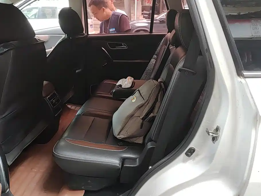SWM Motor SWM X7 2018 2017 1.5T Automatic Smart Enjoy 7-seater