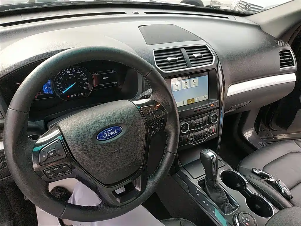 Ford Explorer (Import) 2017 2017 2.3T Trend Edition