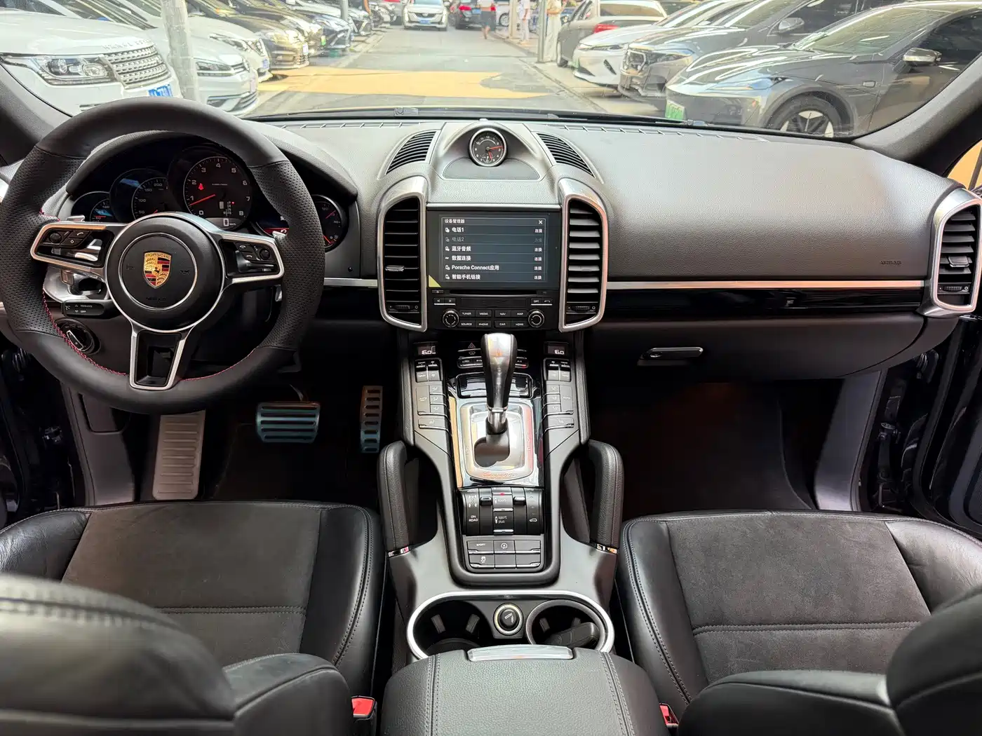 Фото 22 - Porsche Cayenne