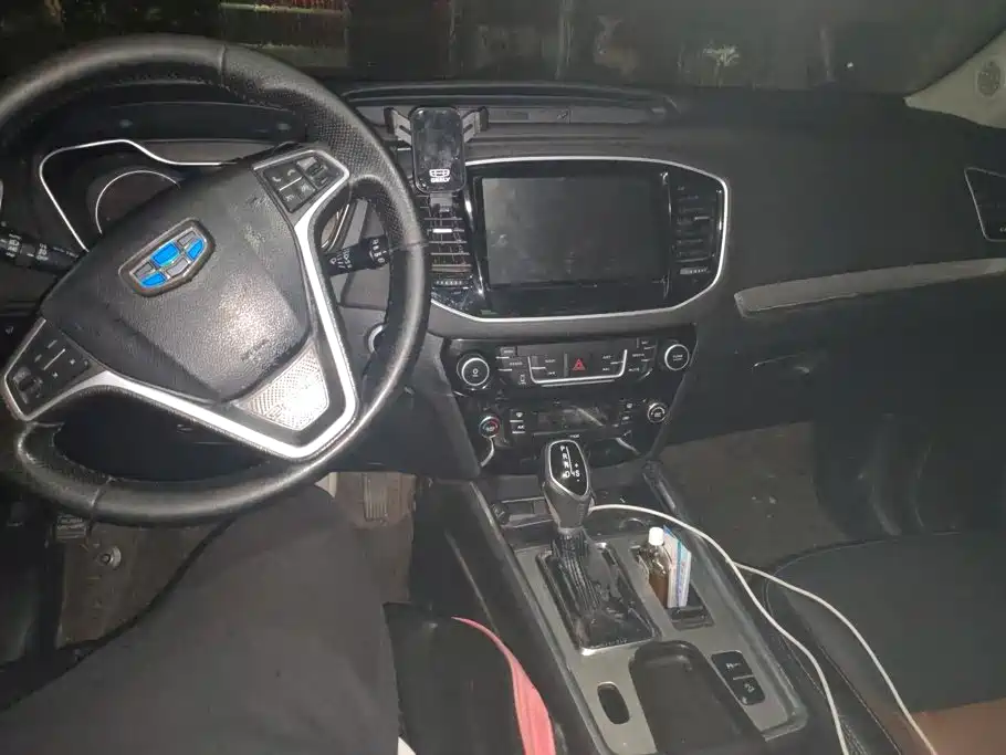Geely Emgrand X6 2017 2016 1.3T CVT Luxury