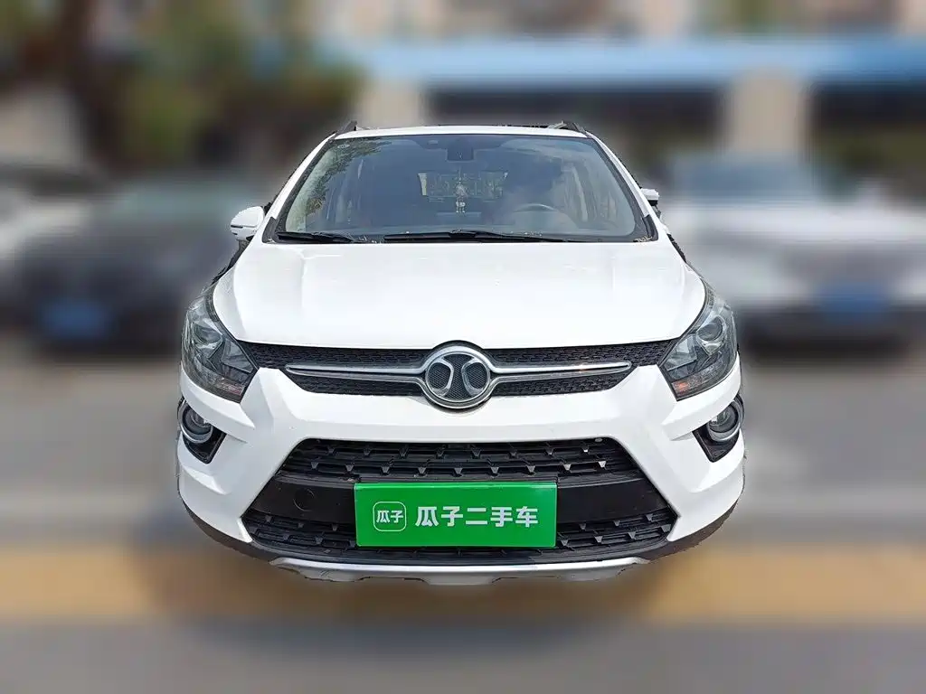 BAIC Senova X25 2017 2015 1.5L Automatic Luxury