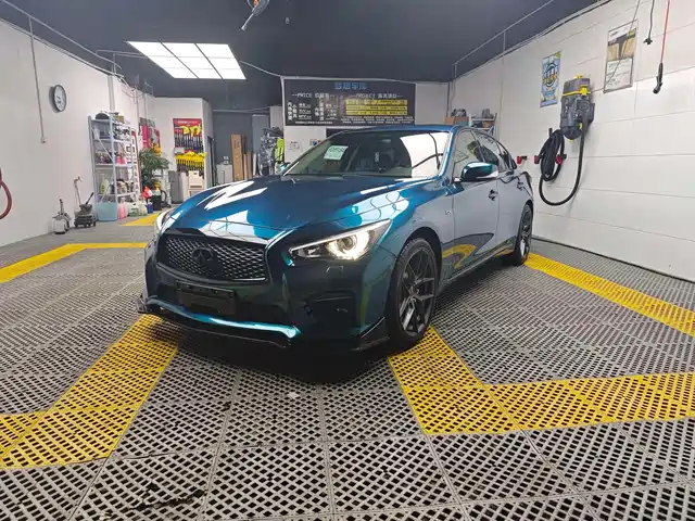 INFINITI Q50L
