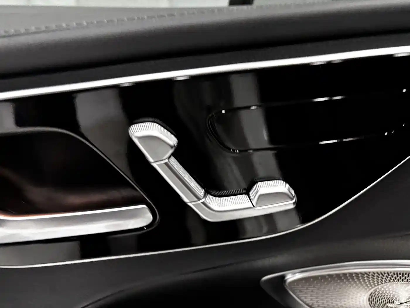 Mercedes-Benz C-Class 2024 Facelift C 260 L Moonlight Sport фото 11
