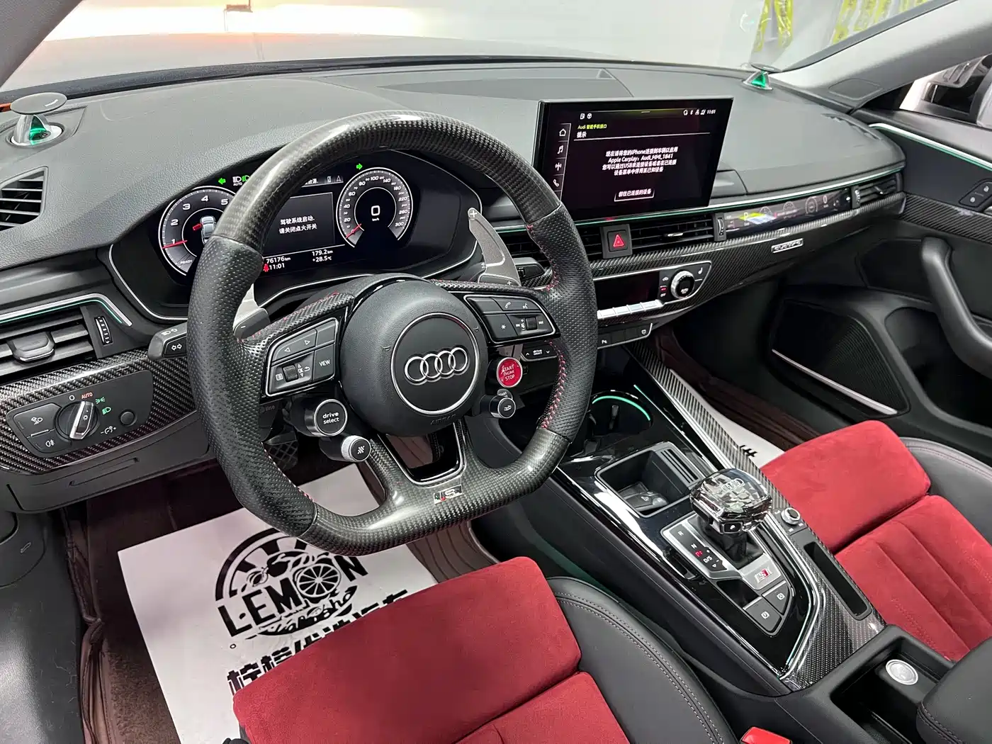 Фото 20 - Audi A4L