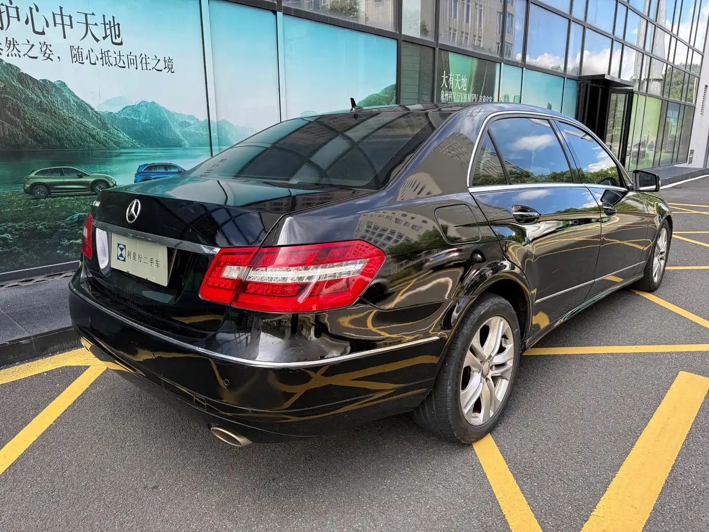 Mercedes-Benz E-Class 2011 2011 E 300 L Fashion Premium