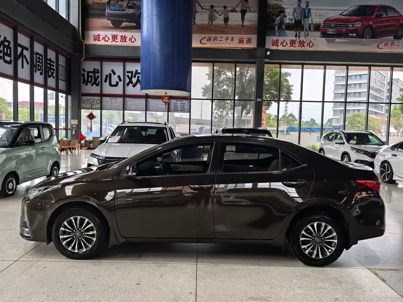 Toyota Corolla 2017 Facelift 1.2T S-CVT GL фото 2