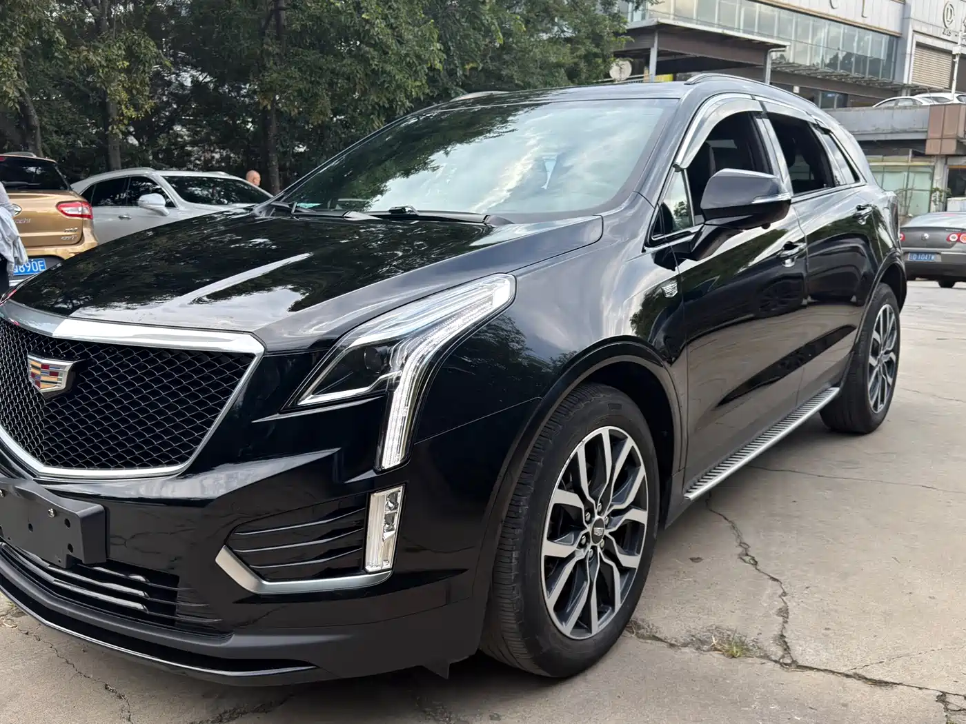 Фото 2 - Cadillac XT5