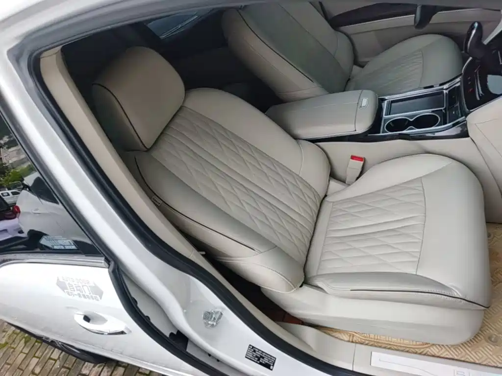 Фото 20 - Buick GL8