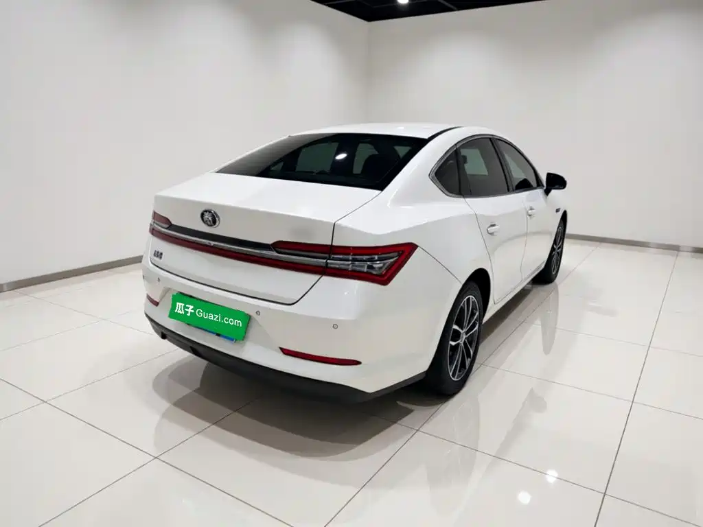 BYD Qin Pro 2019 2019 Super Power Edition 1.5TI Automatic Smart Connection Flagship Type China VI
