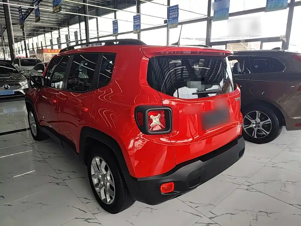 Jeep Renegade 2019 2018 Connected Large Screen Edition 180T Automatic High Energy