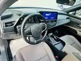 Фото 9 - Lexus ES
