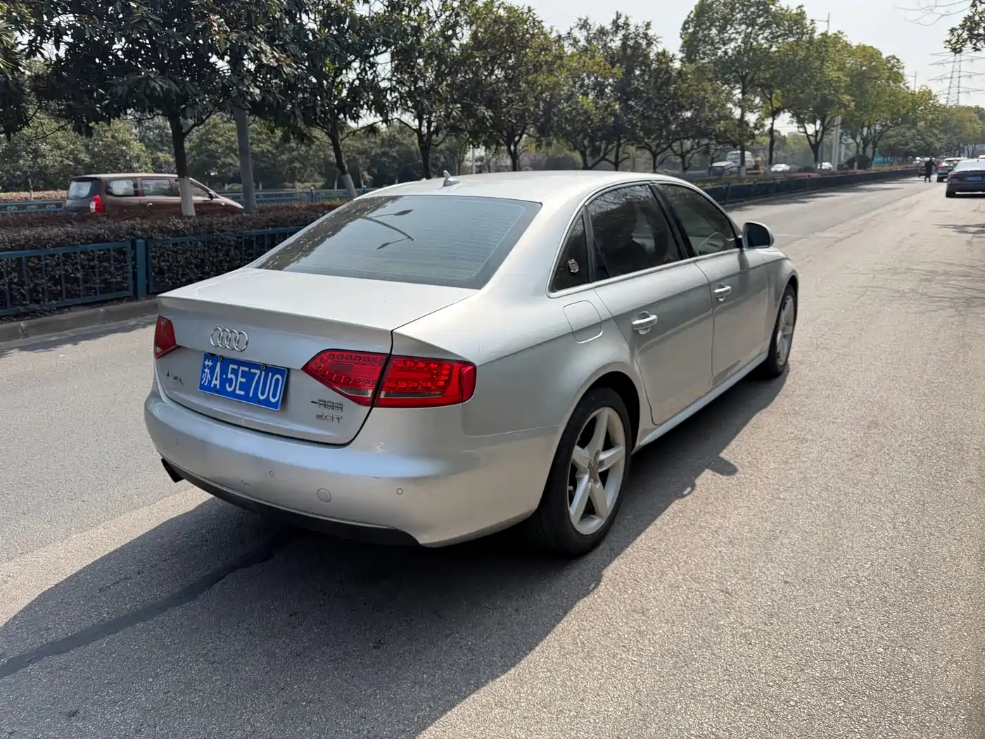 Audi A4L 2012 2.0 TFSI Auto Comfort фото 5