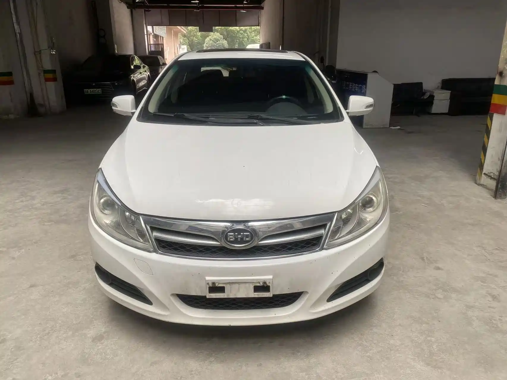 صورة 2 - BYD Surui
